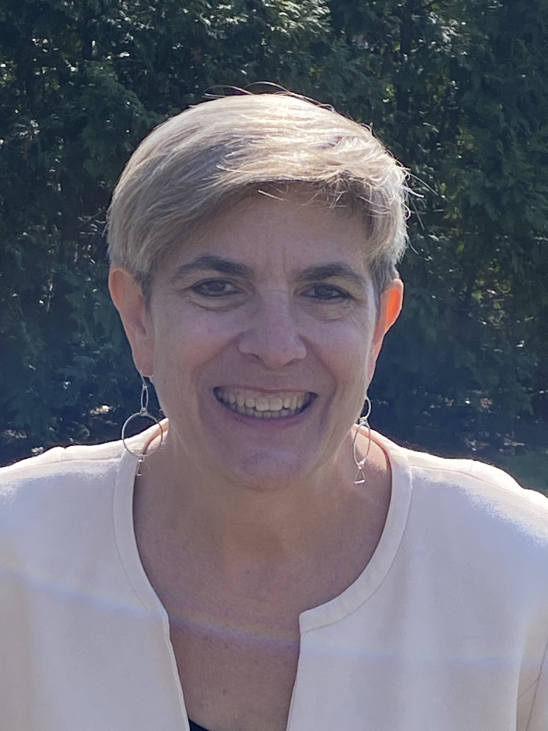 portrait of Rachel S. Mikva